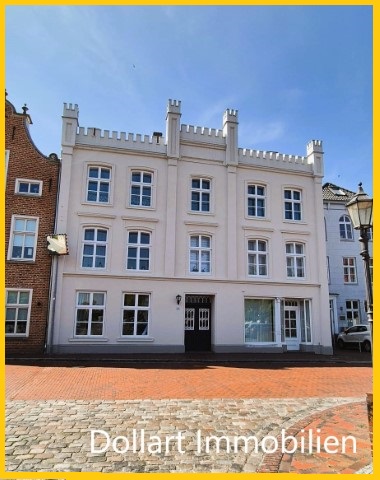 *** Stilvolle Altbauwohnung, mit Blick auf den Hafen ***